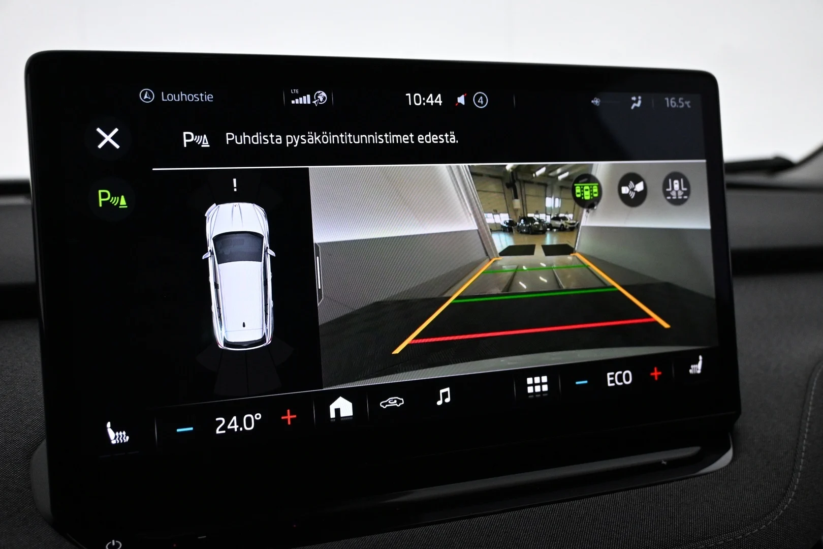 Car Image - 3b6N6TkxRVyVOzzWUcoWb6