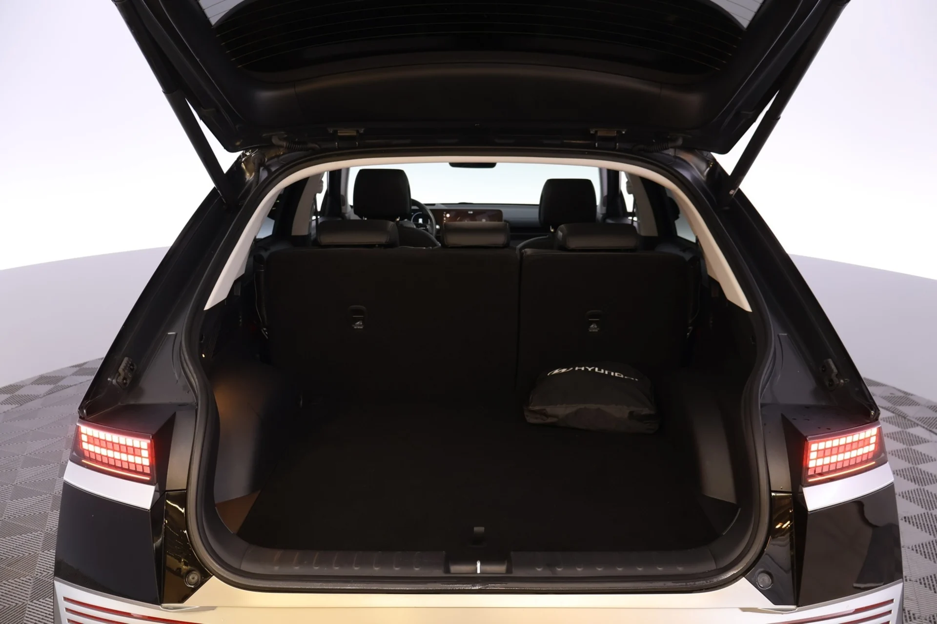 Car Image - 3foEwuqFKiCD7WdXqyUrbH