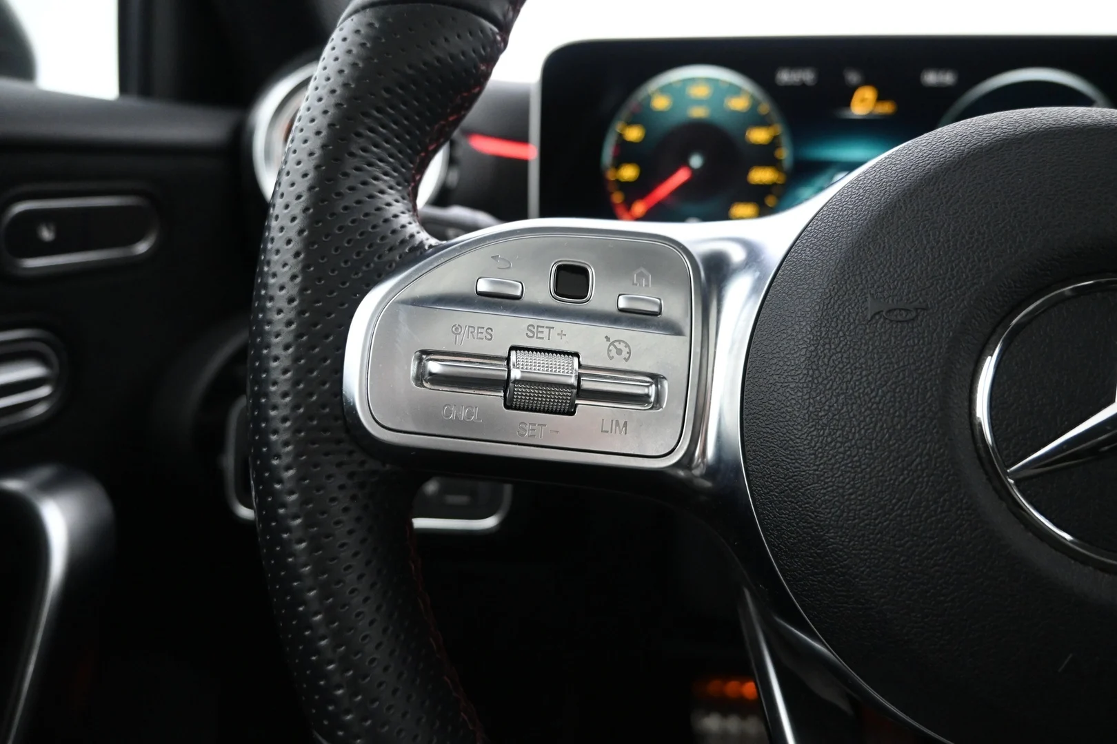 Car Image - 3eHrq5gWC5r8VoJ9orbplD