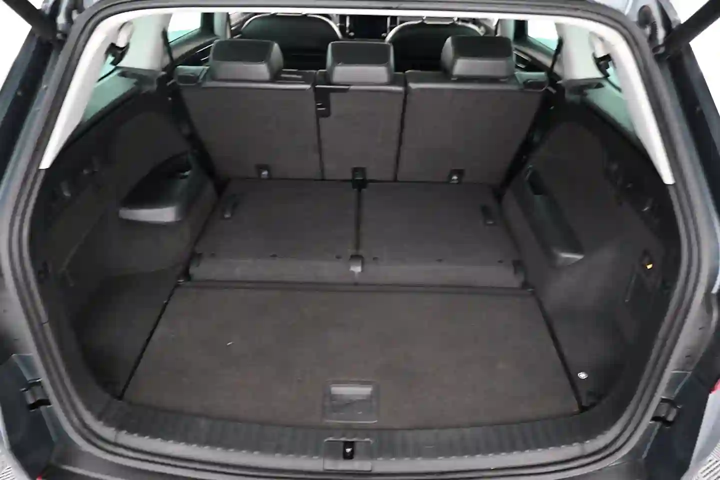 Car Image - 4C80NqqGDtXKOM2sDBhuSp