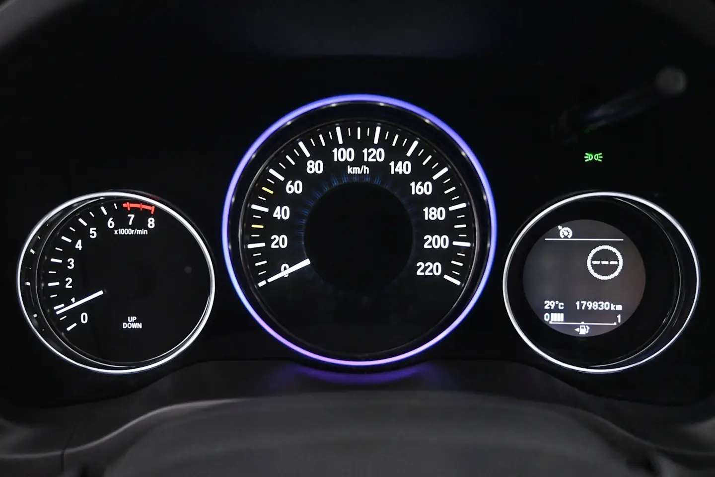Car Image - 48MO64raa1atqnI1A7fU4F