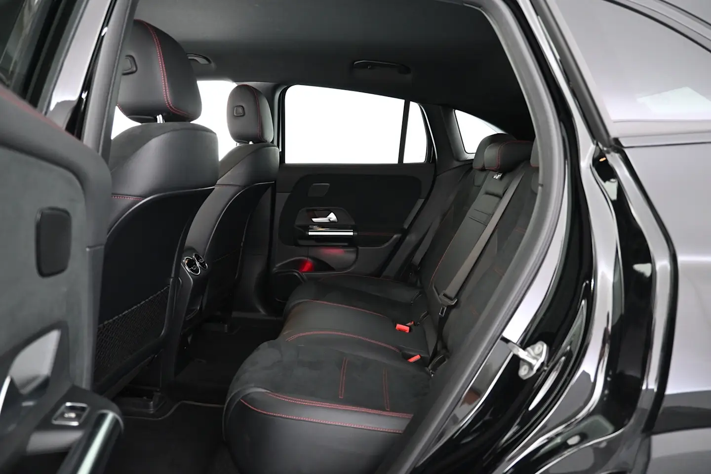 Car Image - 3b57GYfHkz8Dy7RlnfMpZt
