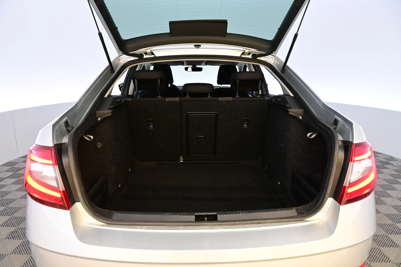 Car Image - 6WAS6Cvi5USsoVtOtxs7FK