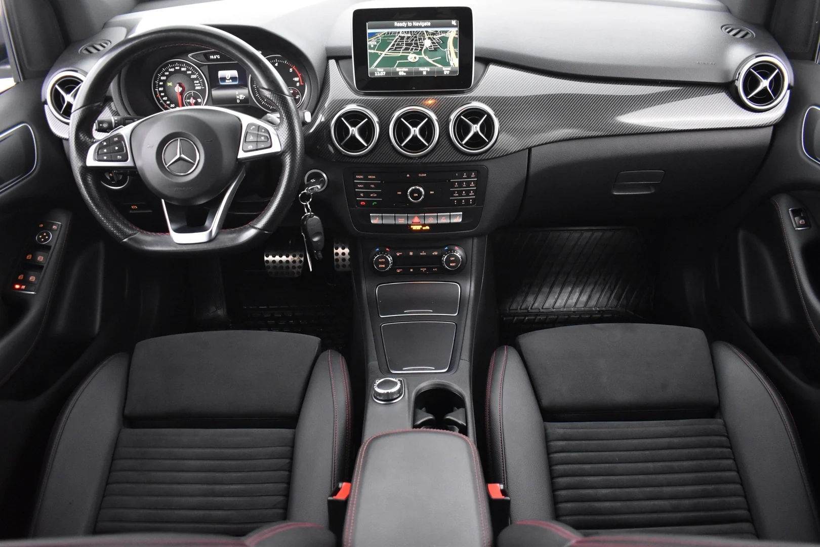 Car Image - 1RNuLlkskVLM3d1yKPpmMq