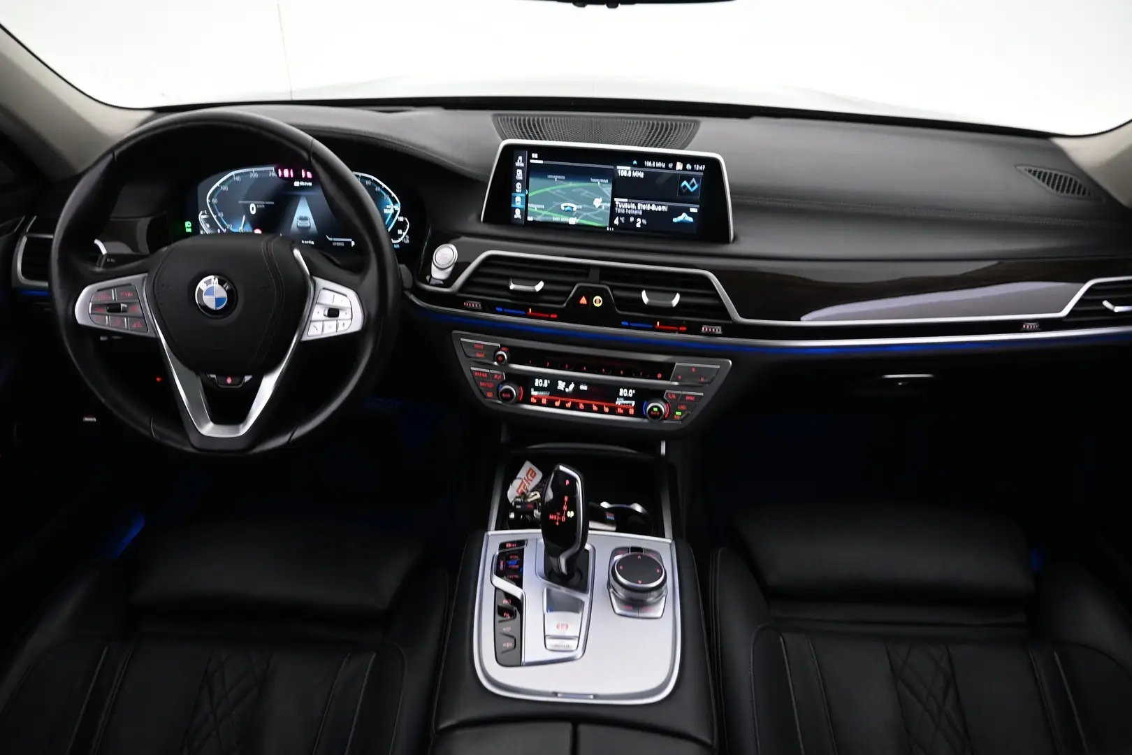 Car Image - 6HaWT749U0YPhziEg579IT