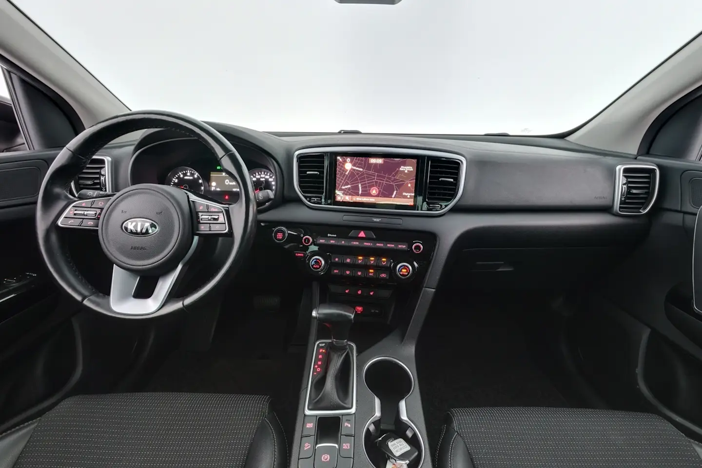 Car Image - 72h5j8HvHGhVrz05MinPKn