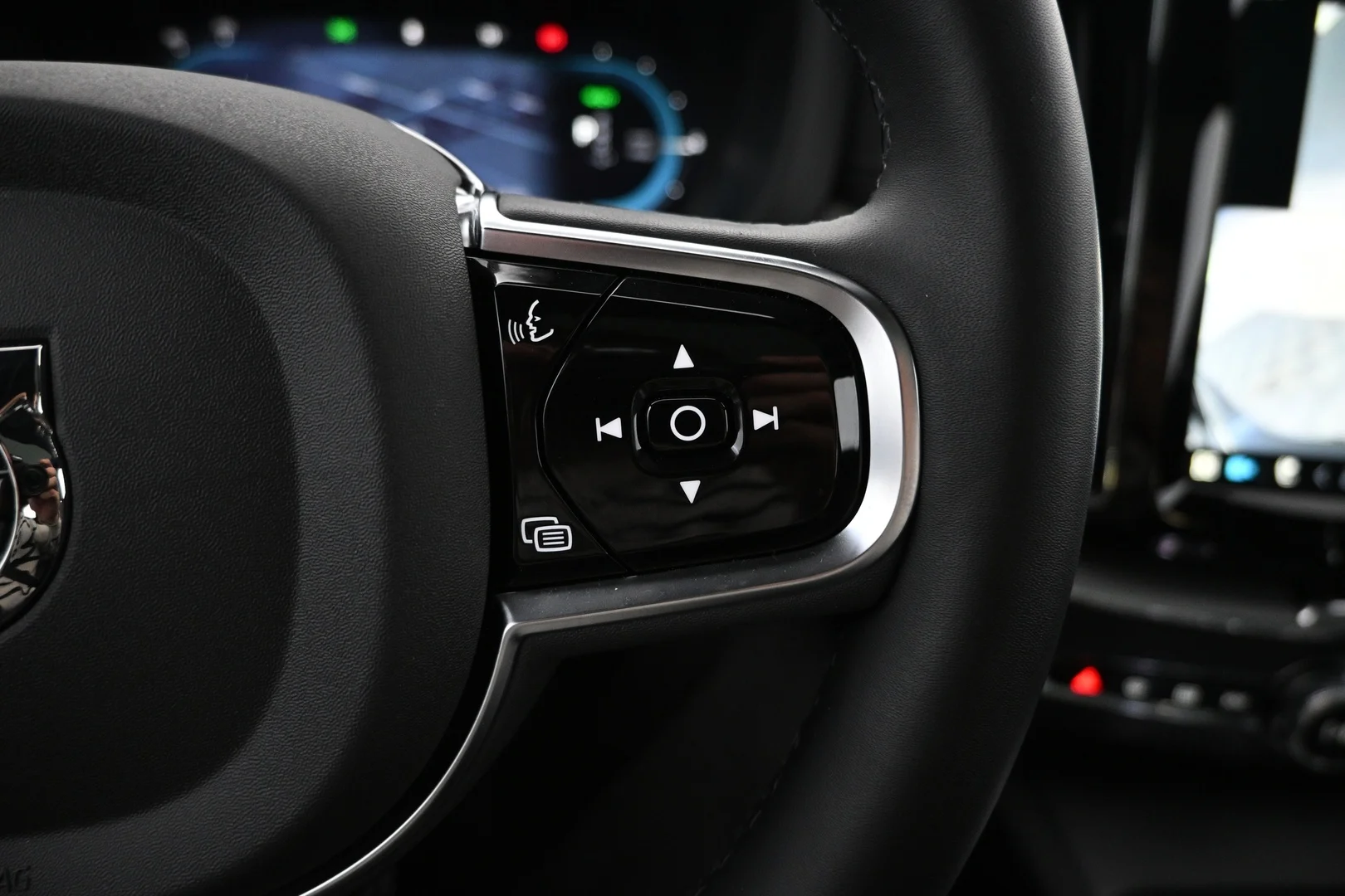 Car Image - LCMxsWnTQ1b3rgUt2HgGC