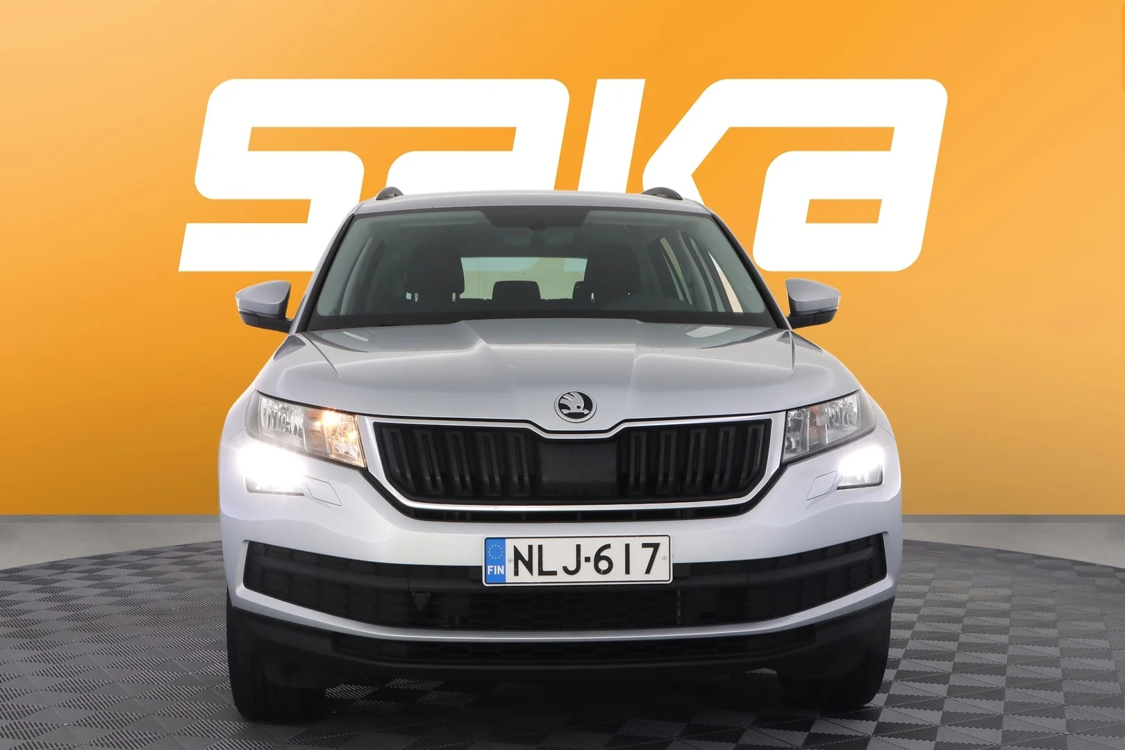 Car Image - 1mg2C8OqcVKdFbrKWEUbas