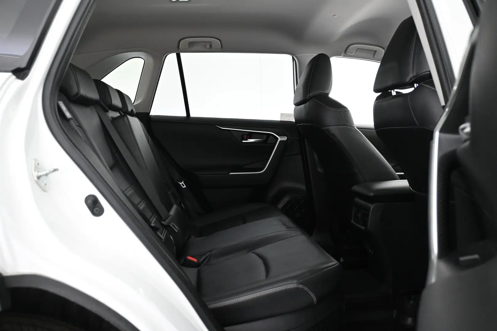 Car Image - 7eFikbmCxU0umpbdTLqzvW