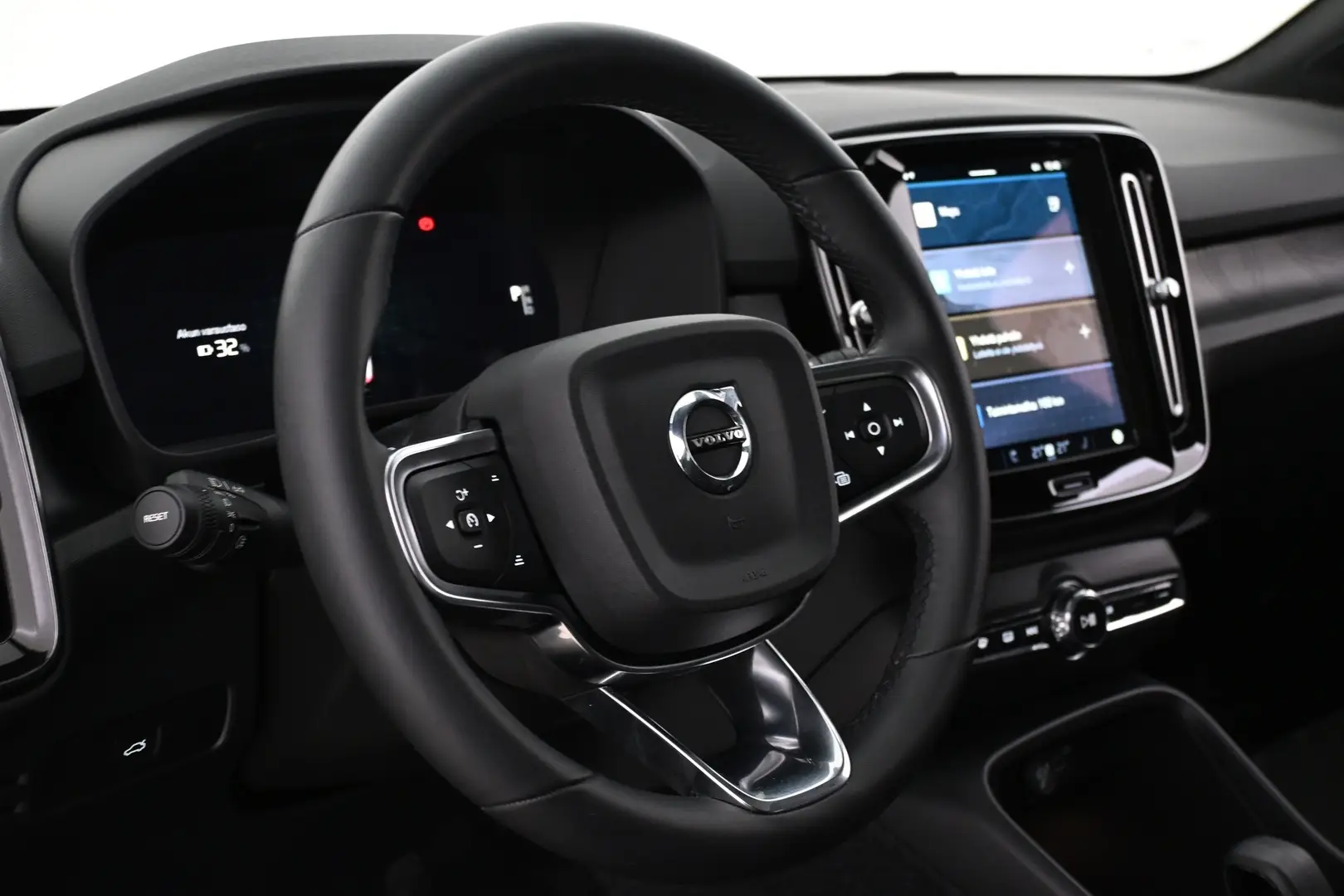 Car Image - 3QUSGtyxDFn3nU3go9embl