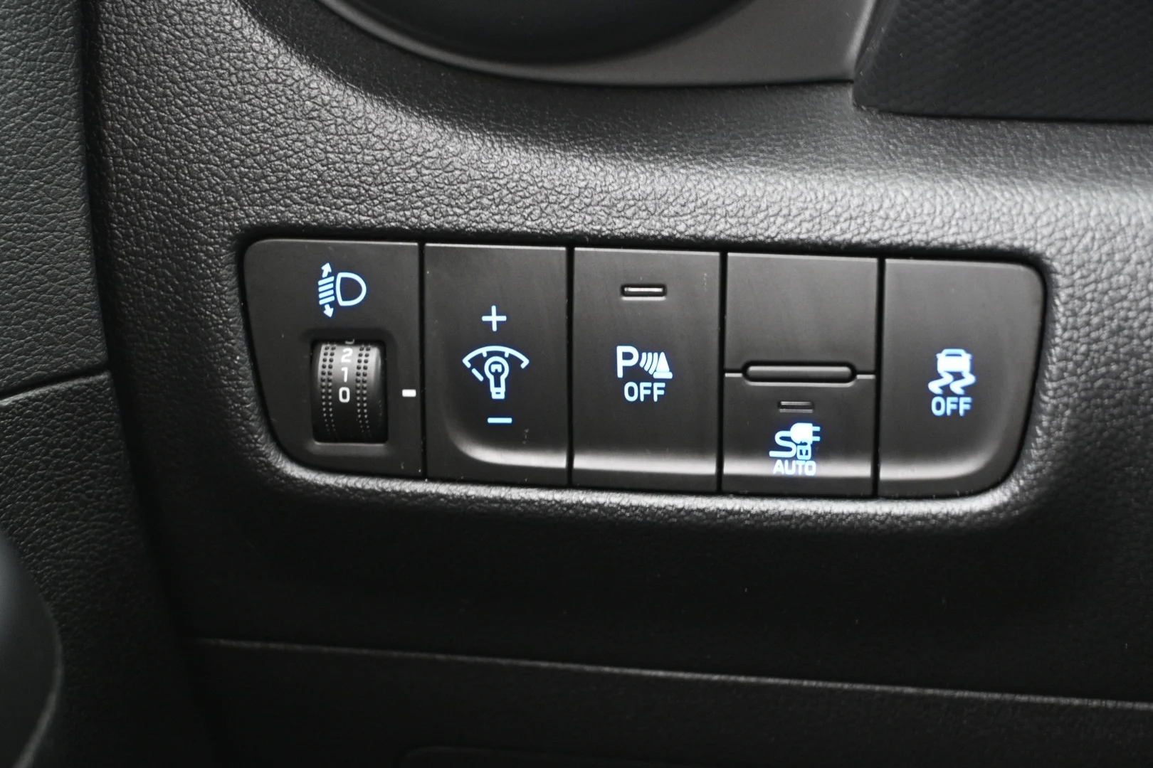 Car Image - 1UTOcpDiYh6tj4aAtmx4AG