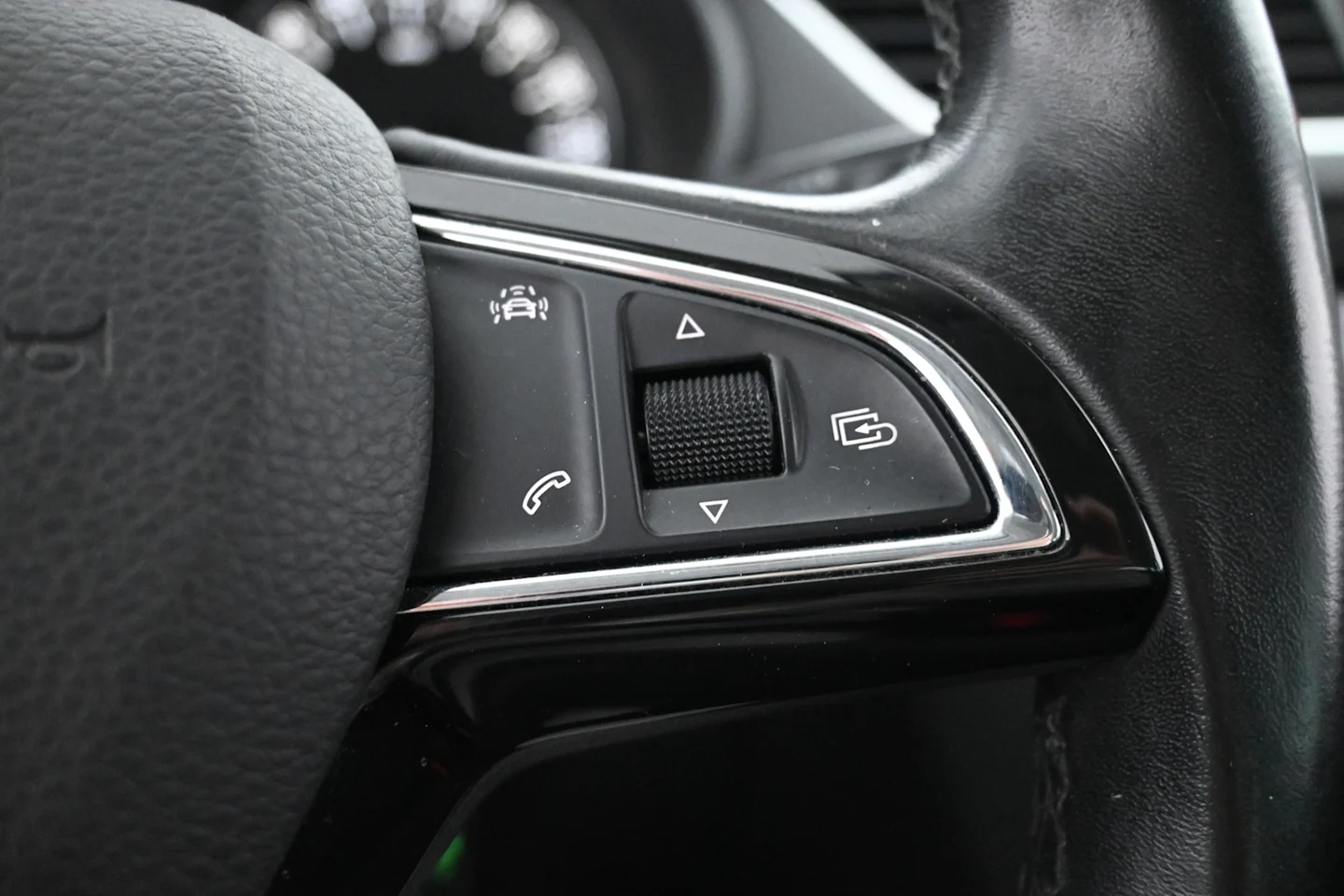 Car Image - 2hztf6uixWny2MhS2VhcAI