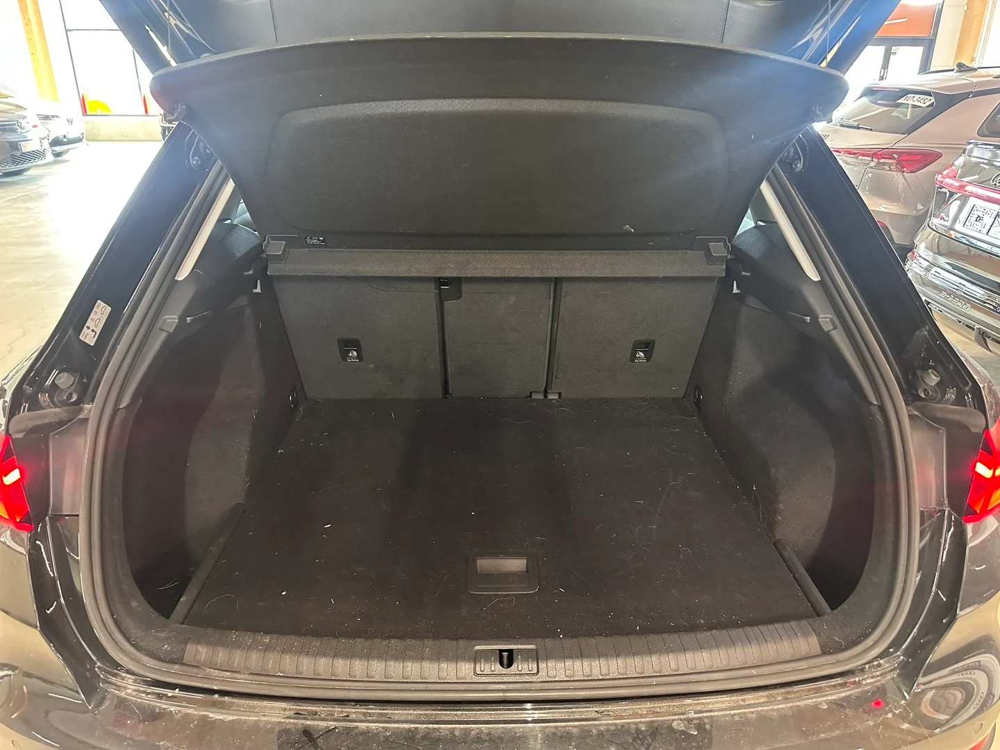 Car Image - 1cv8BvXwcIoRzlK5SKBkY1
