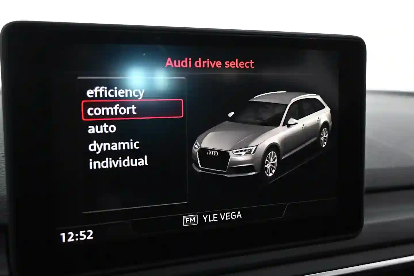 Car Image - 7Ji2oQ9T0EyNeCa5CV9ZKj