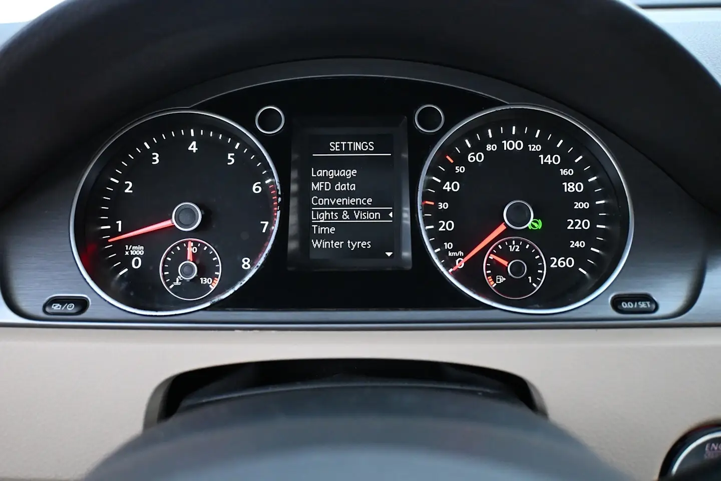 Car Image - 7bat9Fx4IAwXarvBdCxpWC