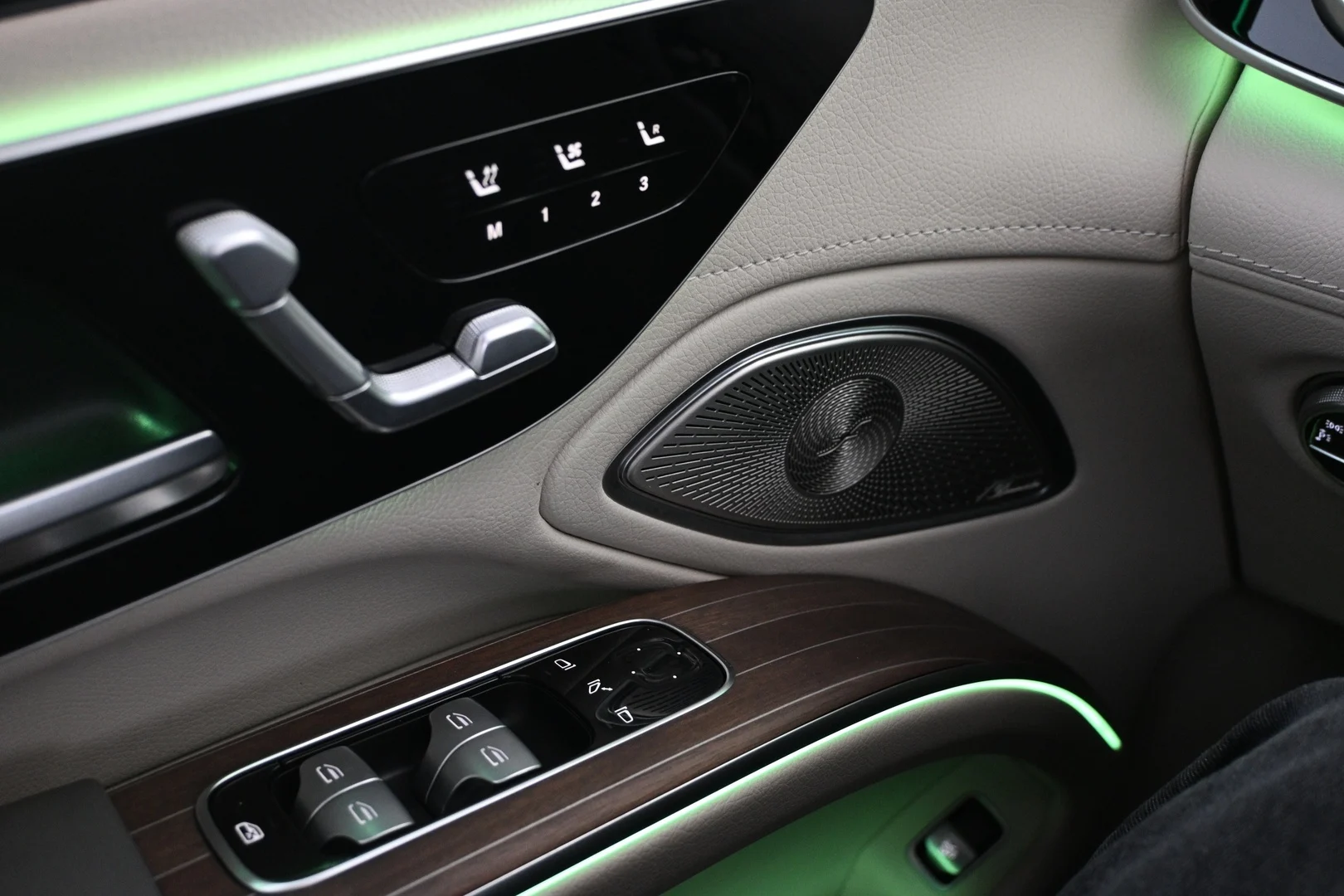 Car Image - 6W8OQUc2bBHAhpTRqgRcbM