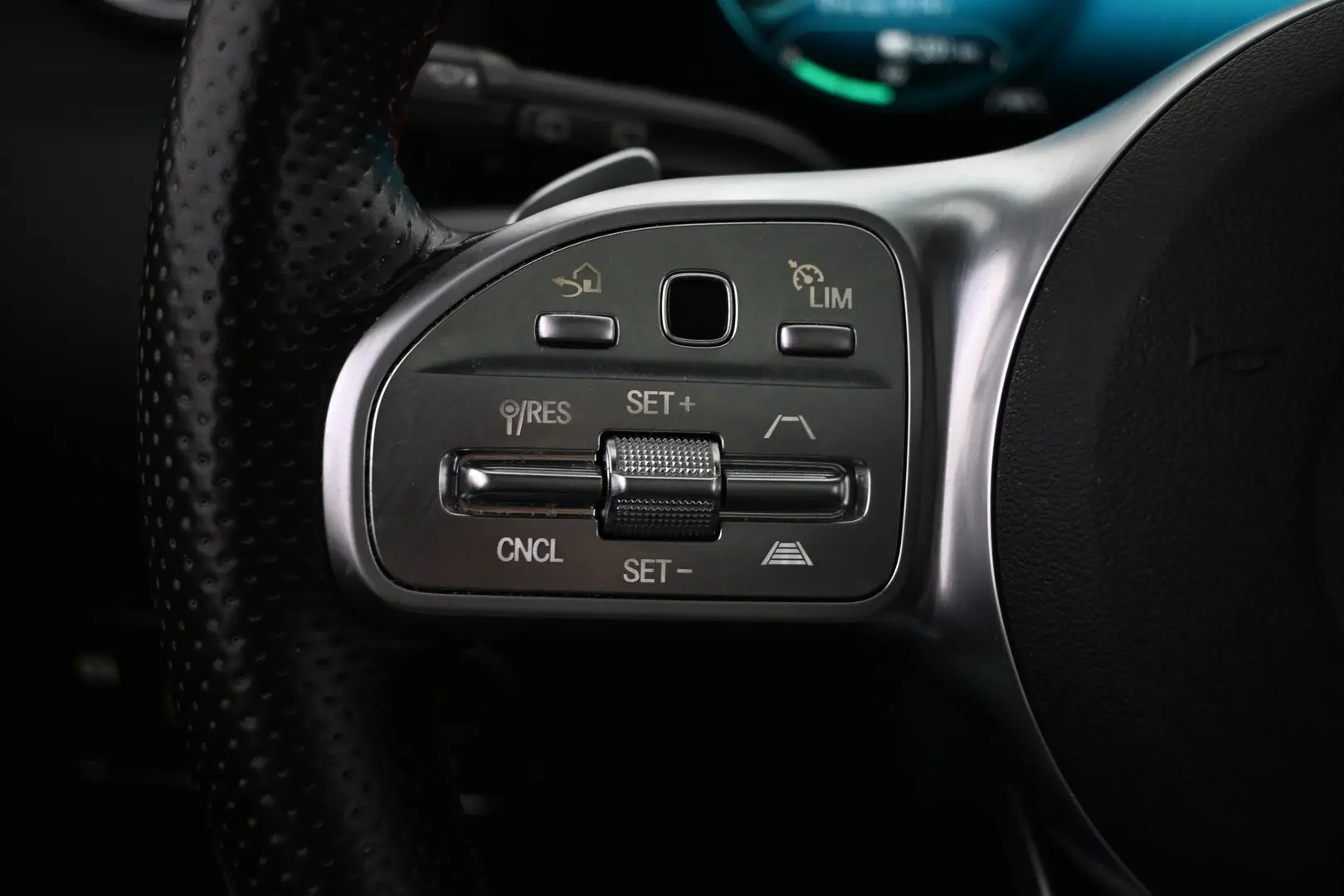 Car Image - 3Pdi0K29OHfY20BqxDw0bd