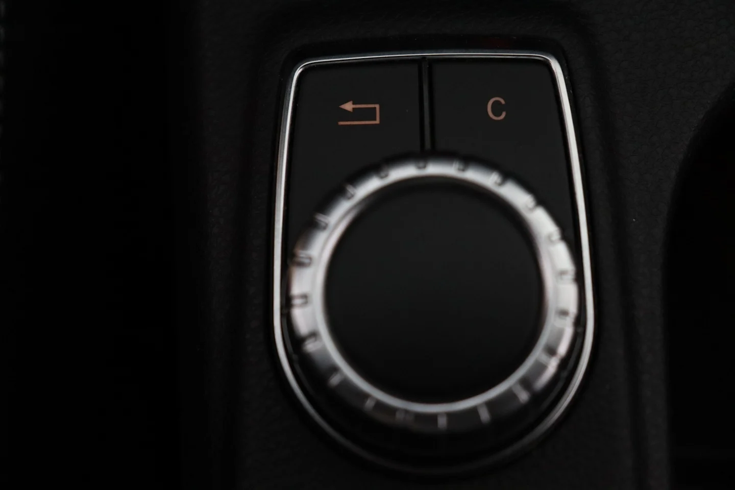 Car Image - 51cRJykF0GJrmlodiHgir0