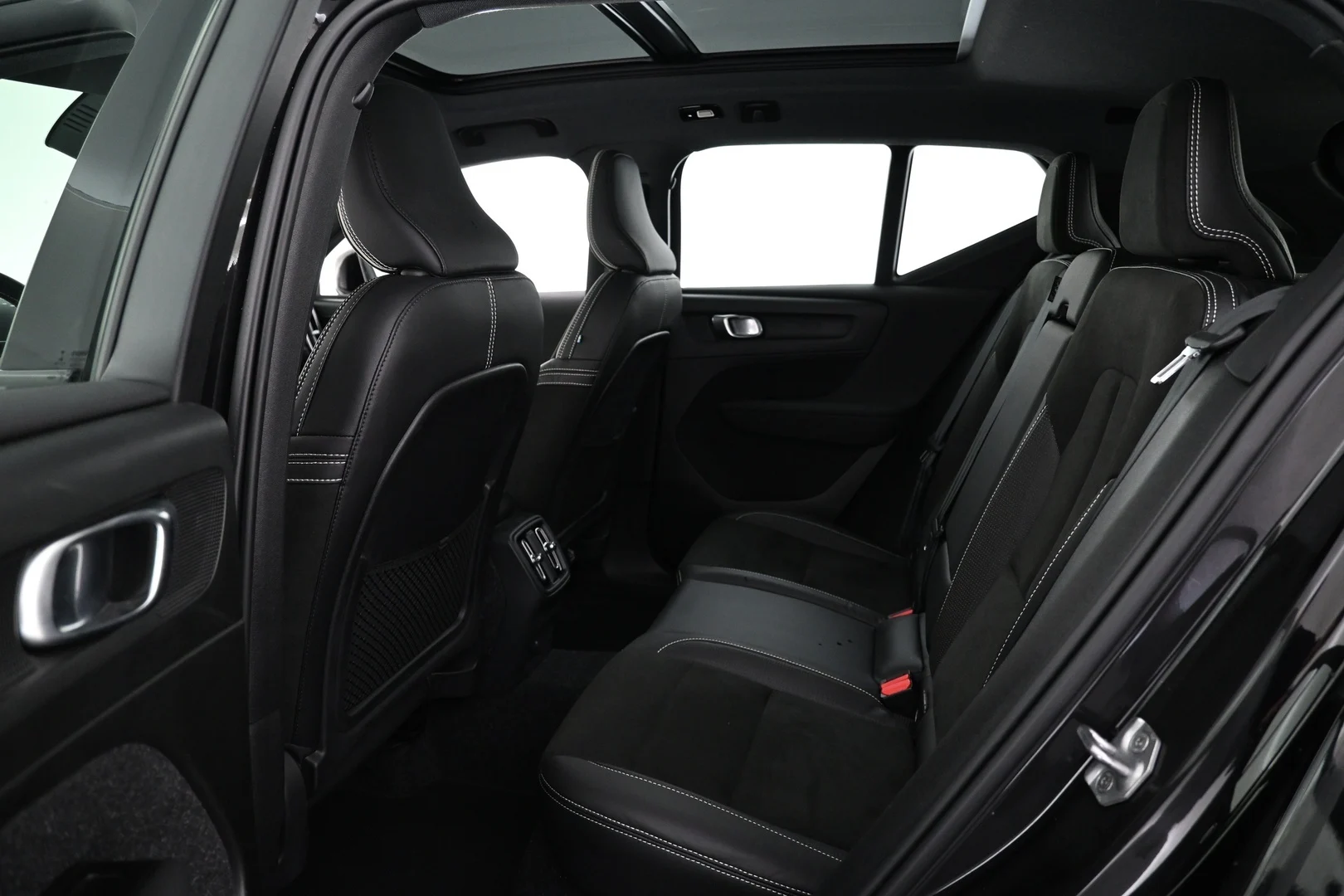 Car Image - 5k54aSriniP4Io4WdBa2lw