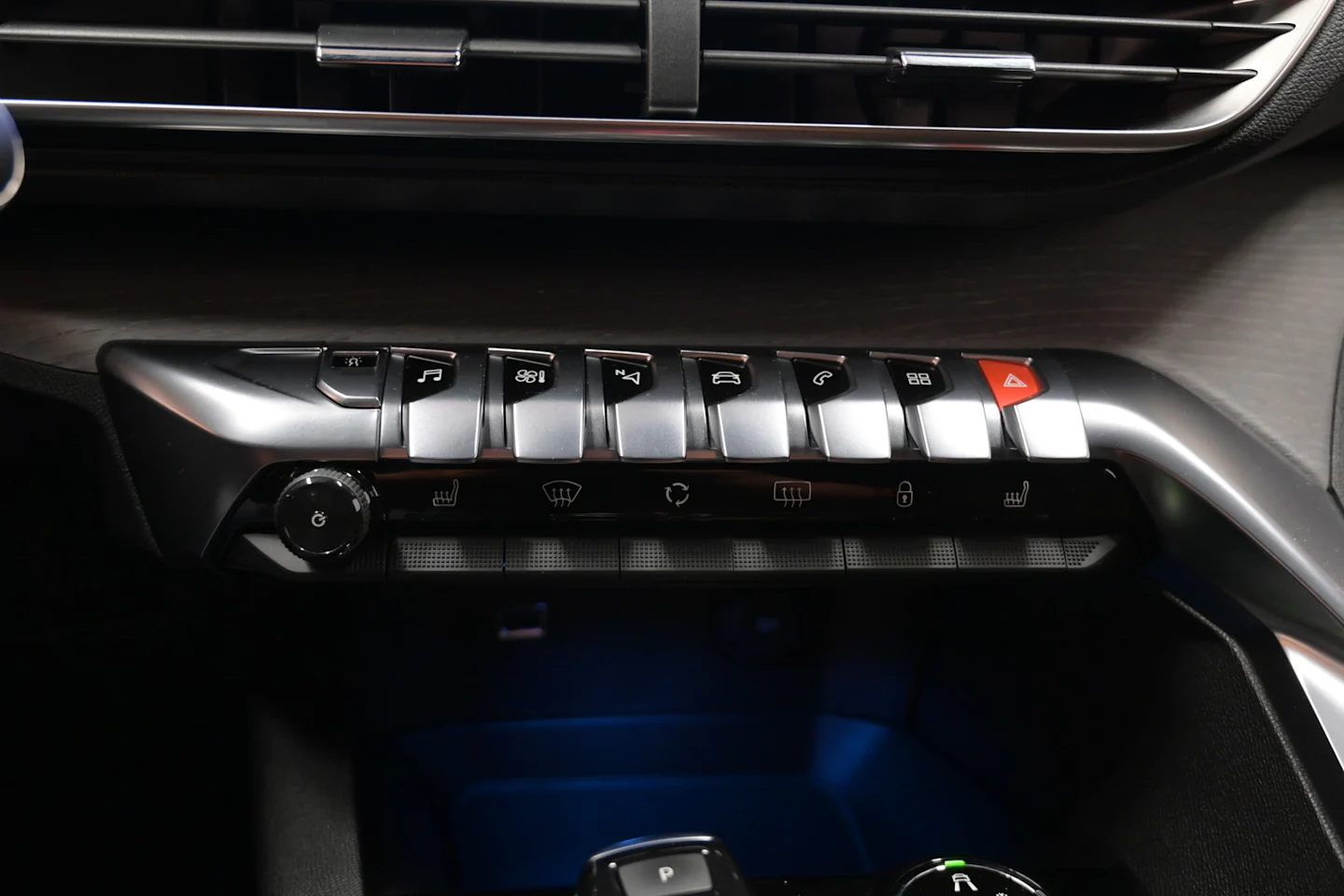 Car Image - 6OzM9BaLn2ZFmYSNowJ2ct