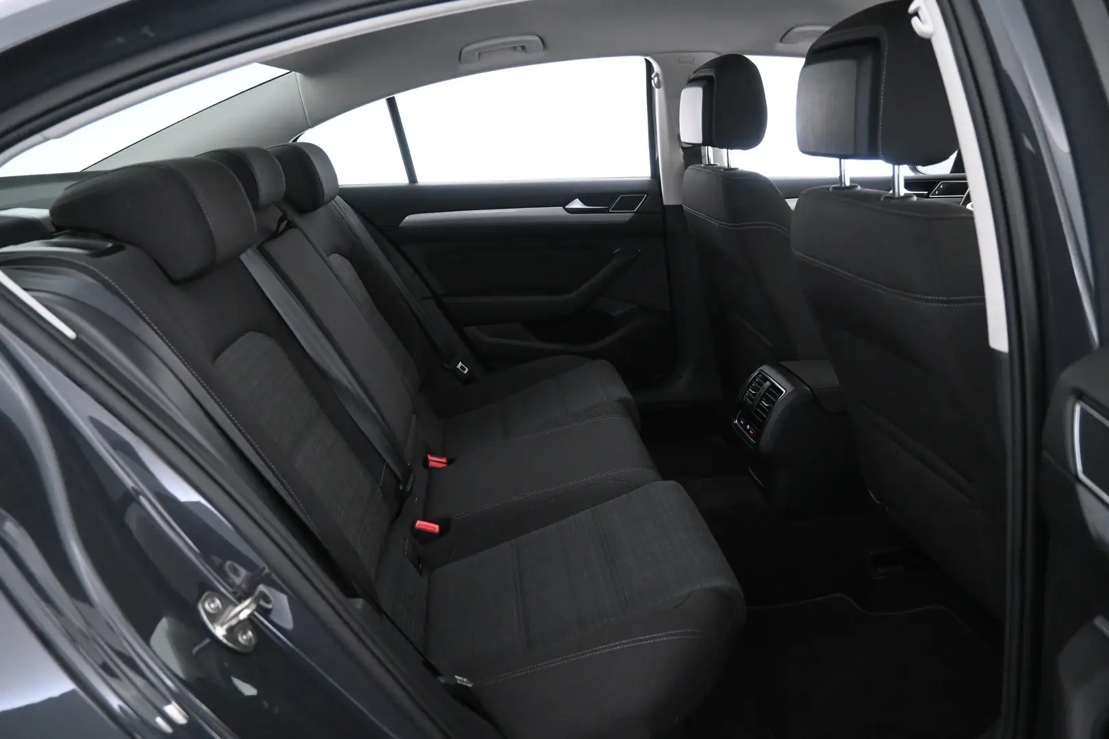 Car Image - 1rTEuP0PA41CDgRsFMF6r6