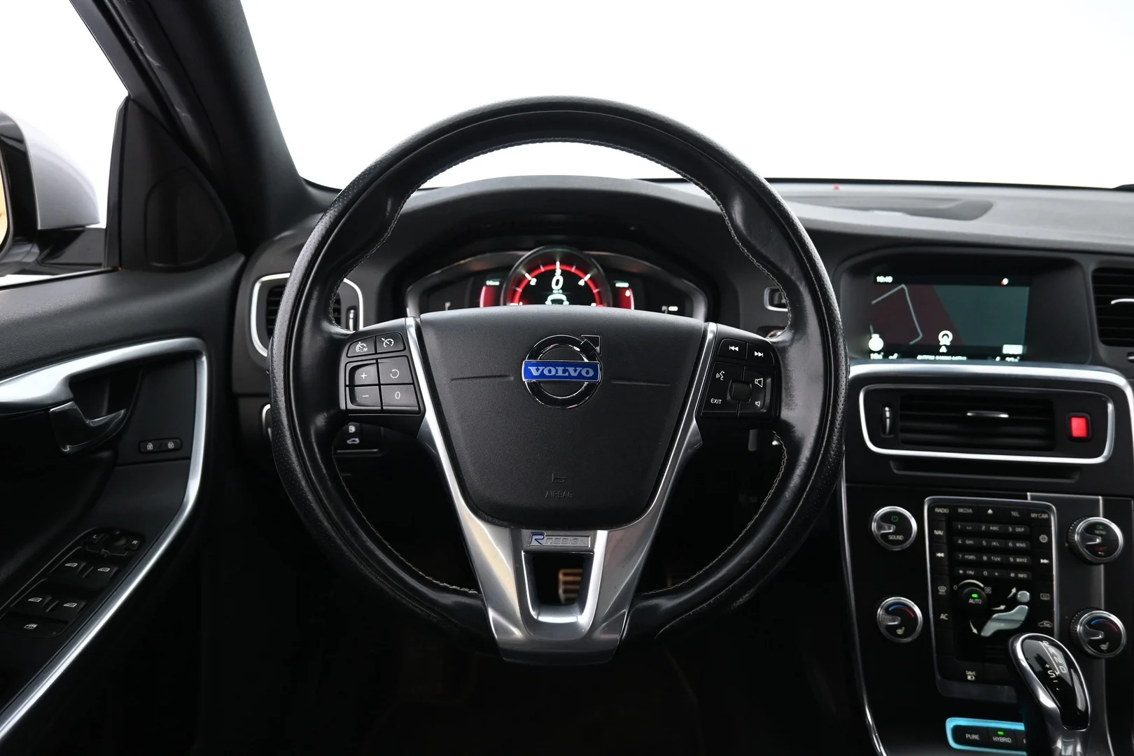 Car Image - 1I6eO20fGOCqQb87LCVYo0
