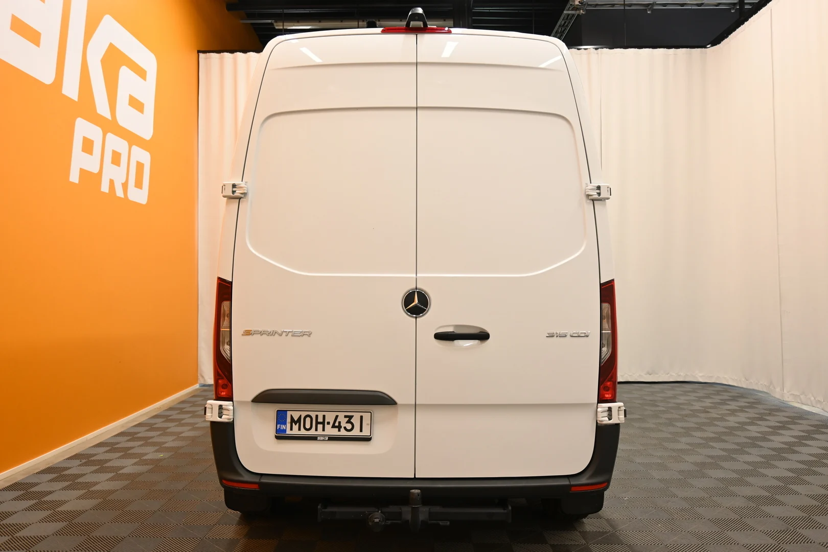 Car Image - 2vzqsaIVLKqSIltqTGD6Q8