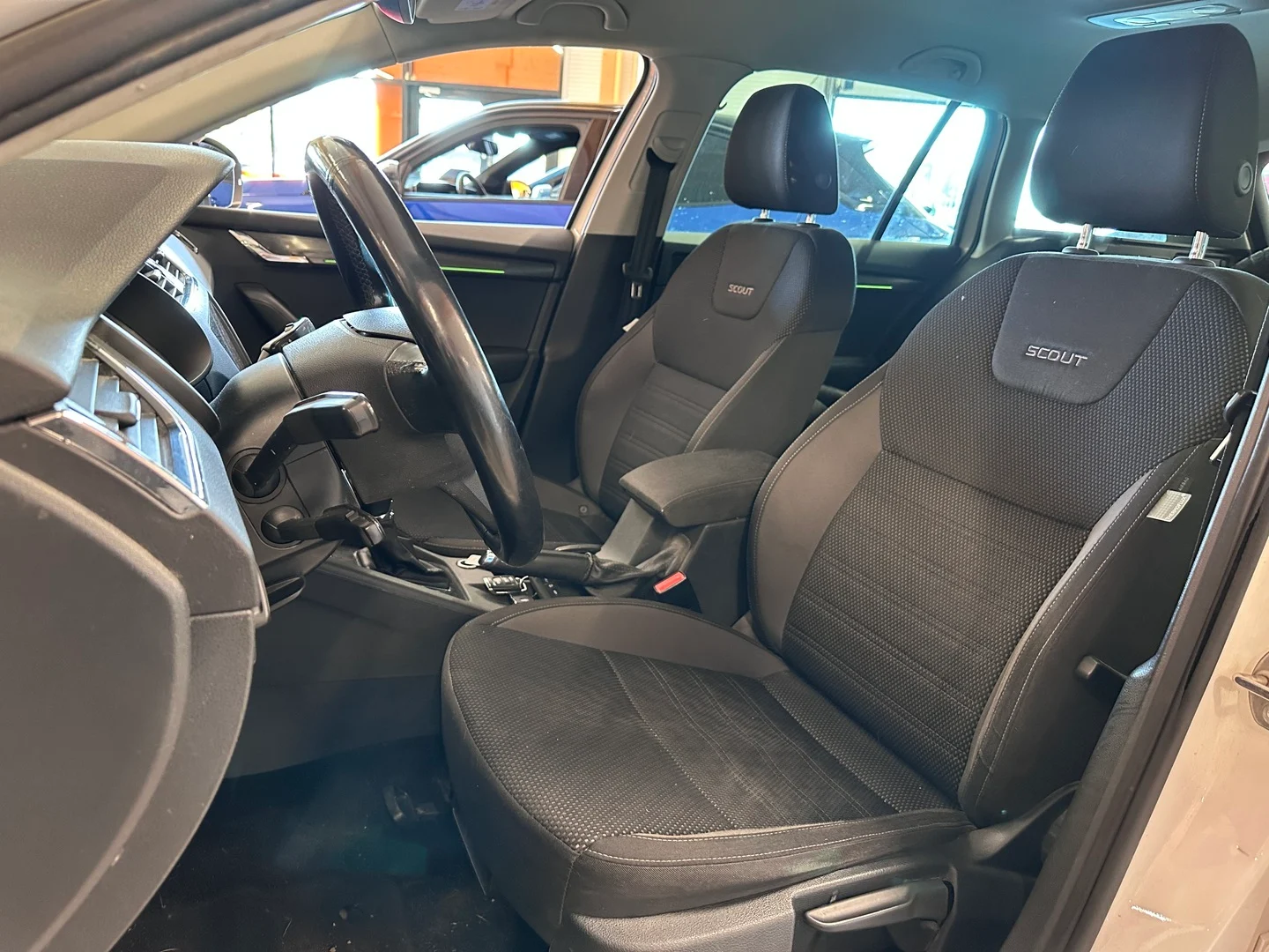 Car Image - 7BDmaZo4hUwlx65jJ6ygv1