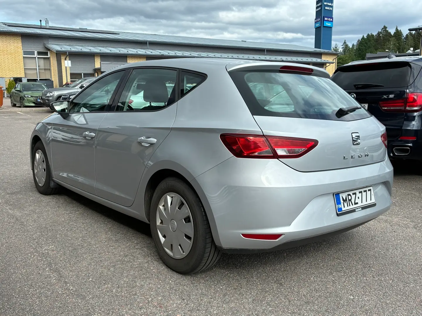 Car Image - 3pTIfaMzYHRWuLGUkG7pMl