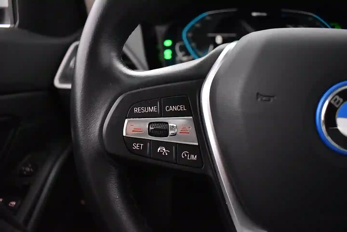 Car Image - 7JxRq7bjGs6APrnf34FZD9