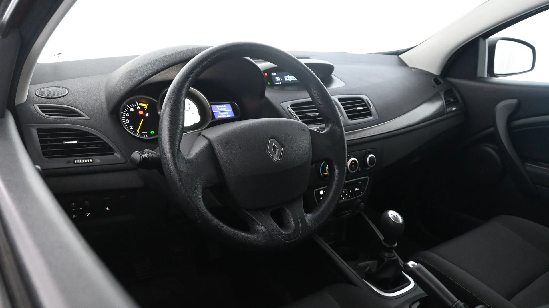 Car Image - 3vm2roIAKqzoVejNfBbECu