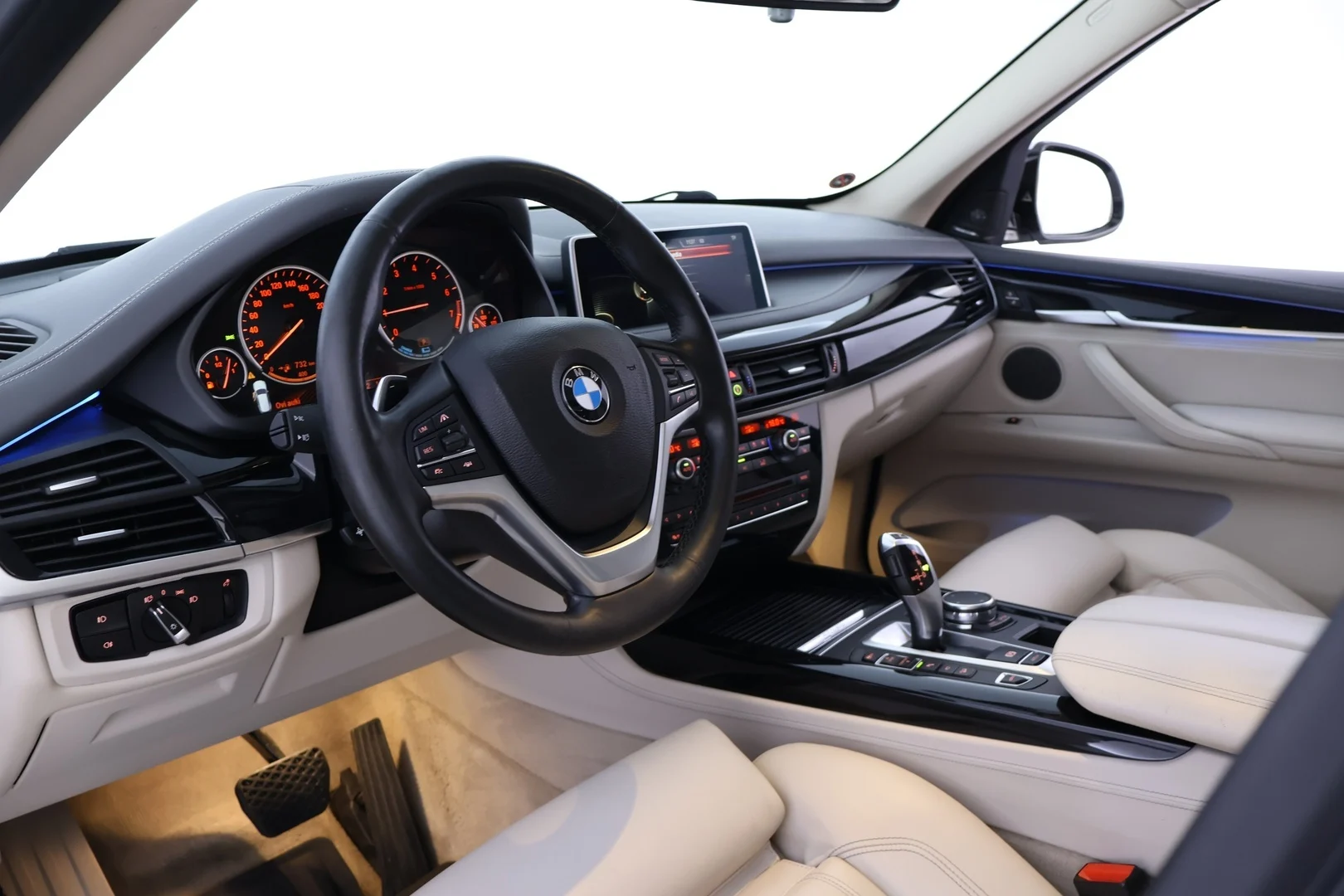 Car Image - 3t36D7hO4AvqoRnwVr7u9b