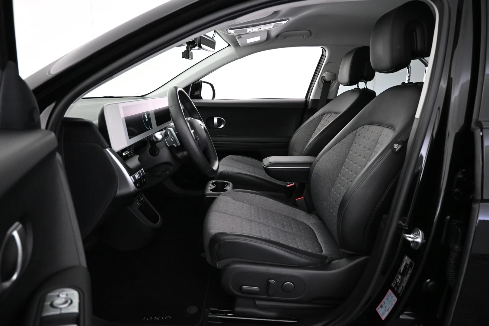 Car Image - Hyq84kSa8xQHEXCa6gbes