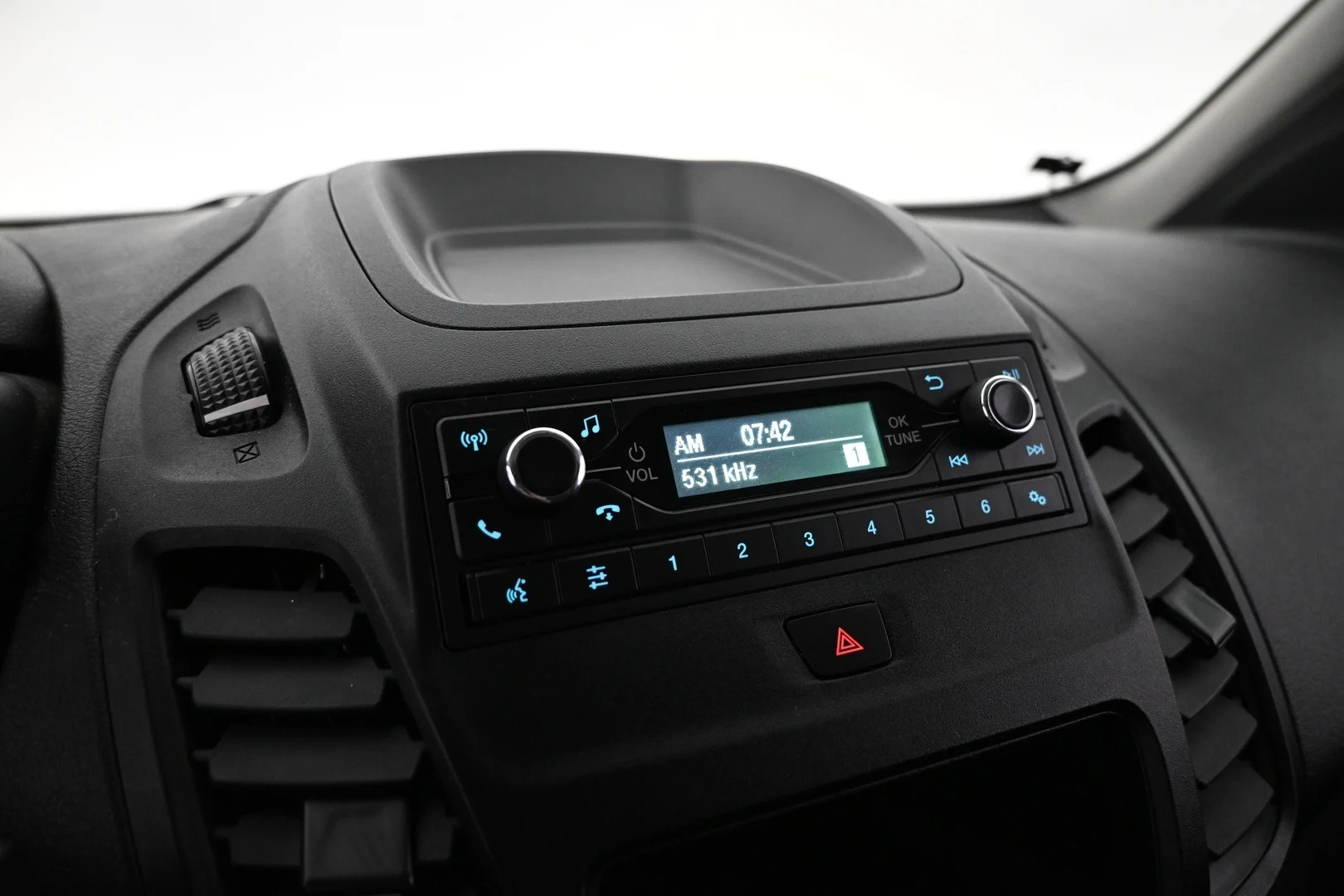 Car Image - oE5a7L5k80h3jUoabOLIo