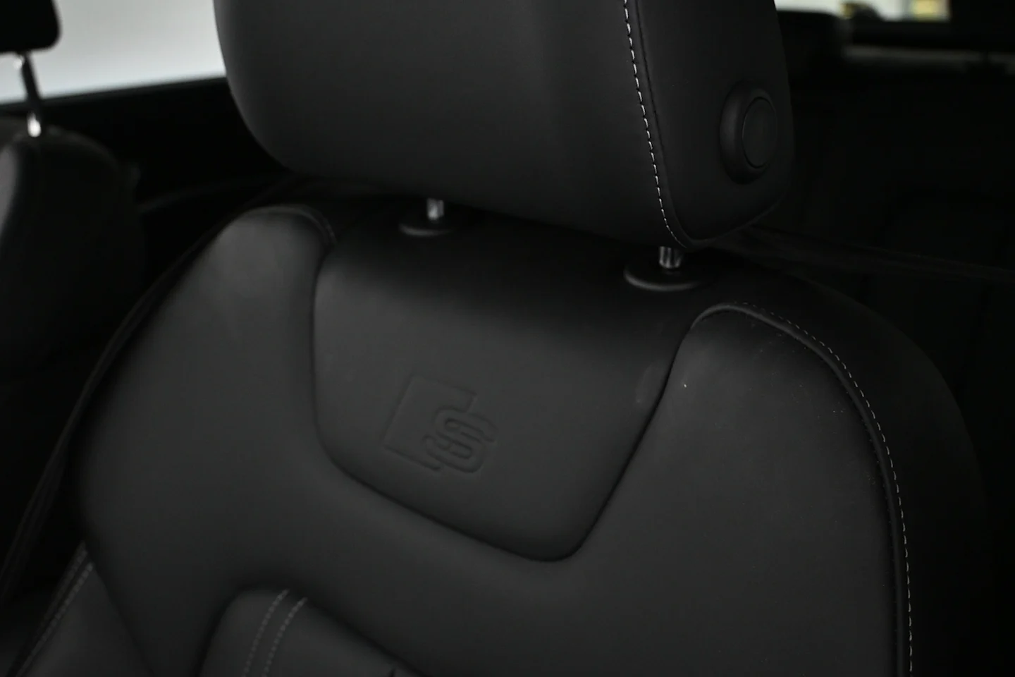 Car Image - 6Wzo2tKxZY8vx8dNzqxMYz