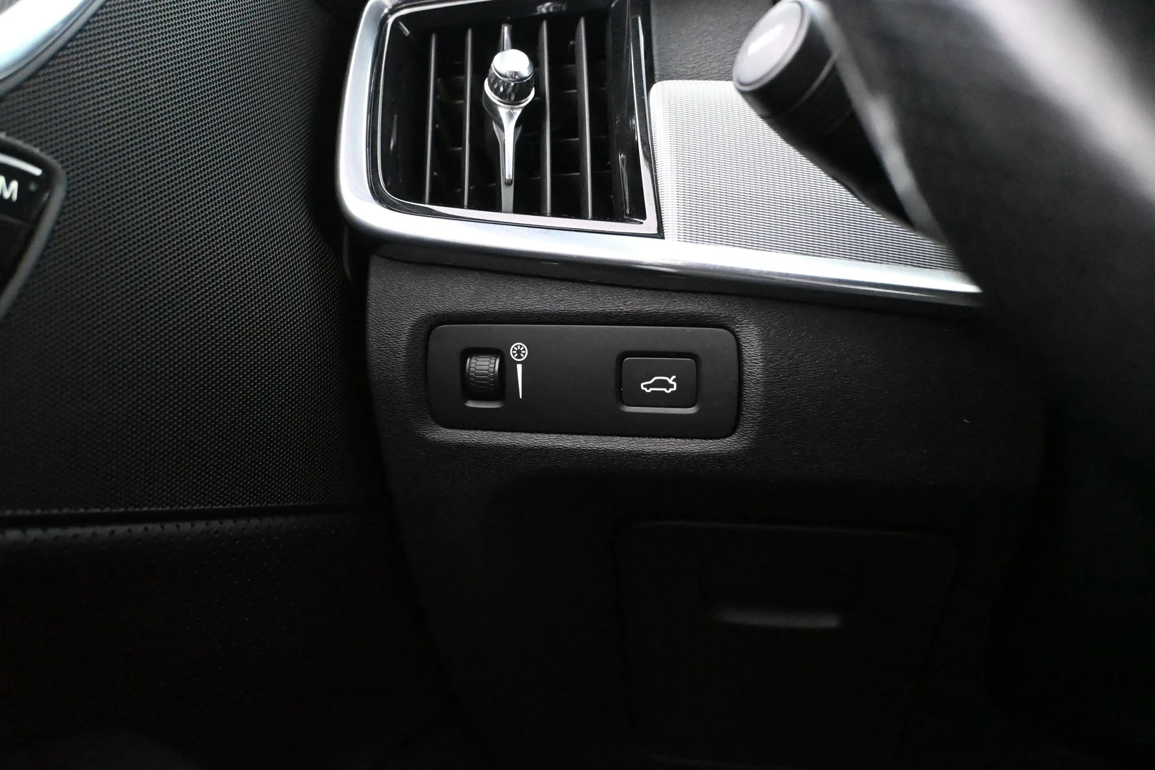 Car Image - 2U6a0RfKYqwhbjYHAMFI5S