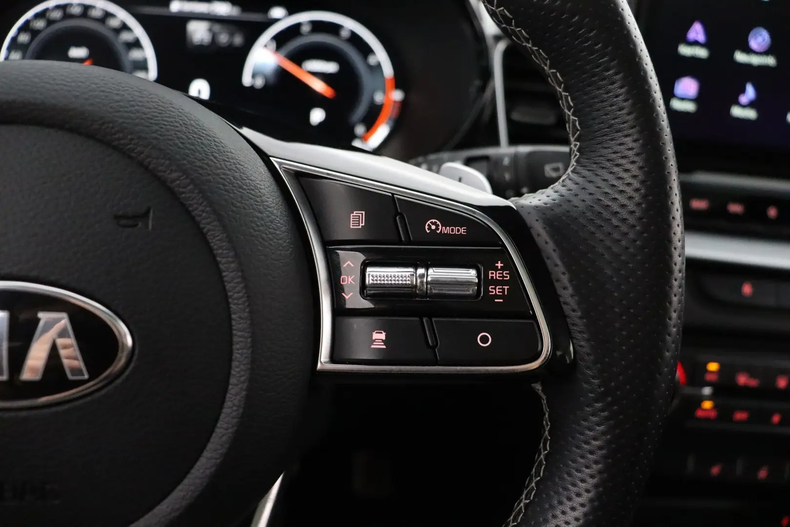 Car Image - 7l2NThQzRmZZp2ZWjCS3wM