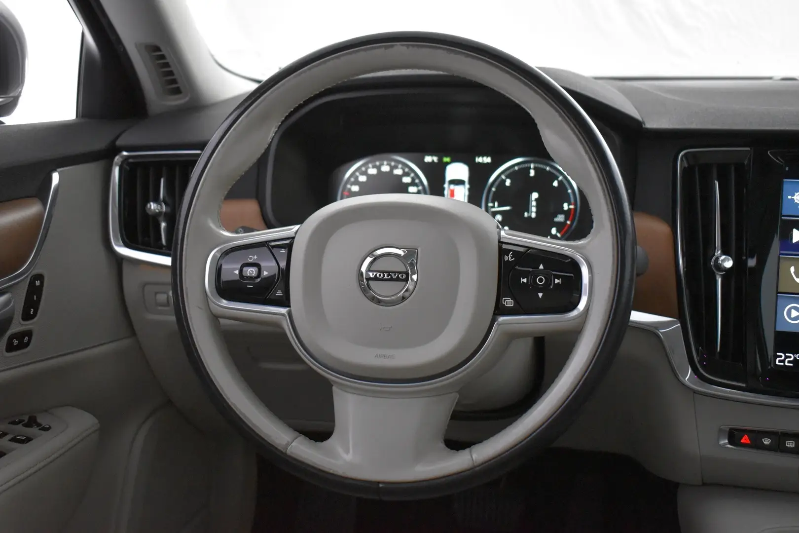 Car Image - 3CPNwNgsBFYMF6OHWsXgNW