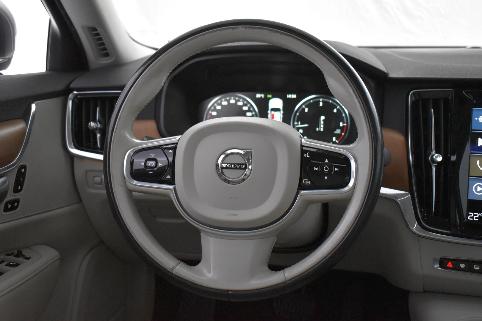 Car Image - 3CPNwNgsBFYMF6OHWsXgNW