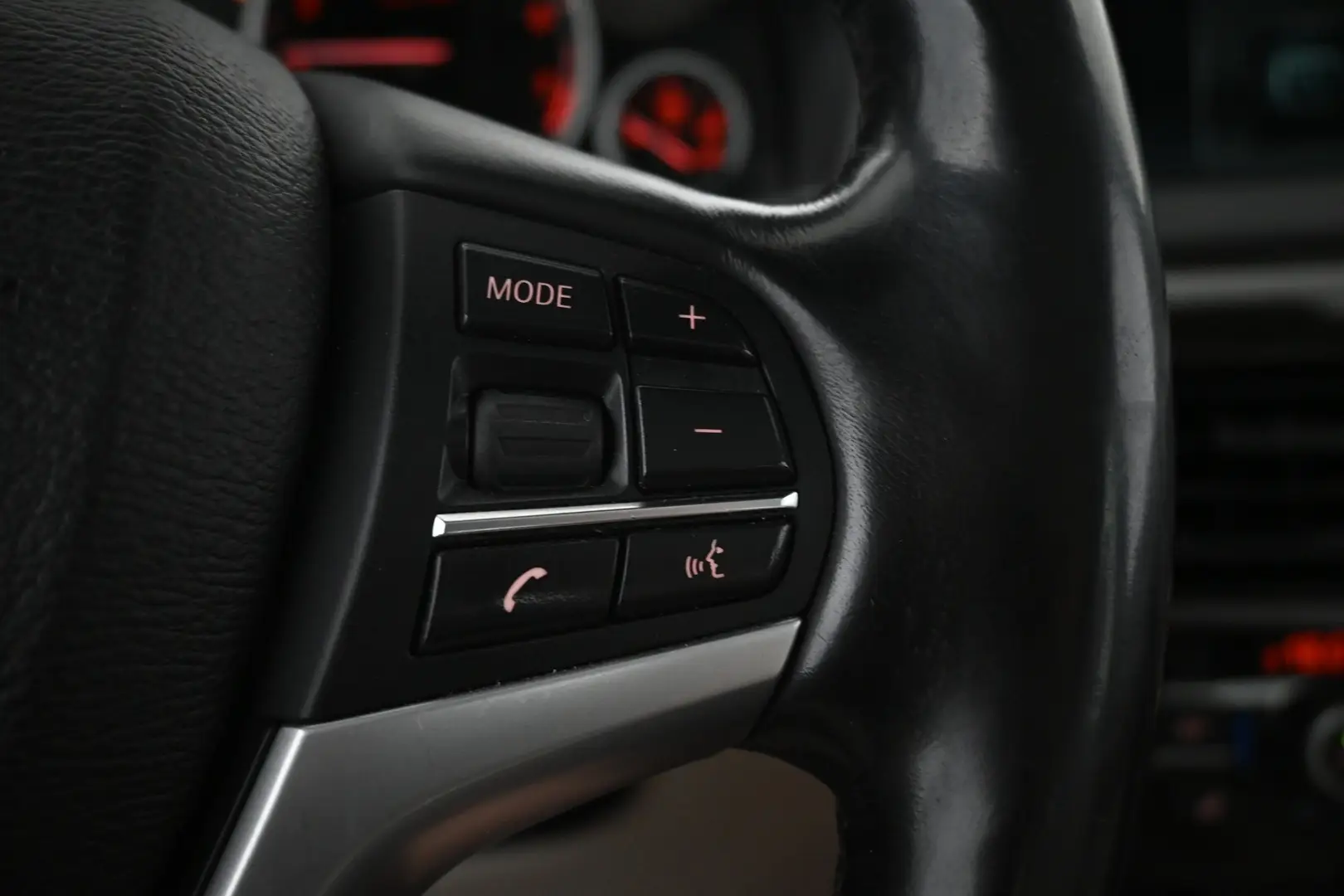 Car Image - YPvuYwIwcK2oAwe3yBqbM