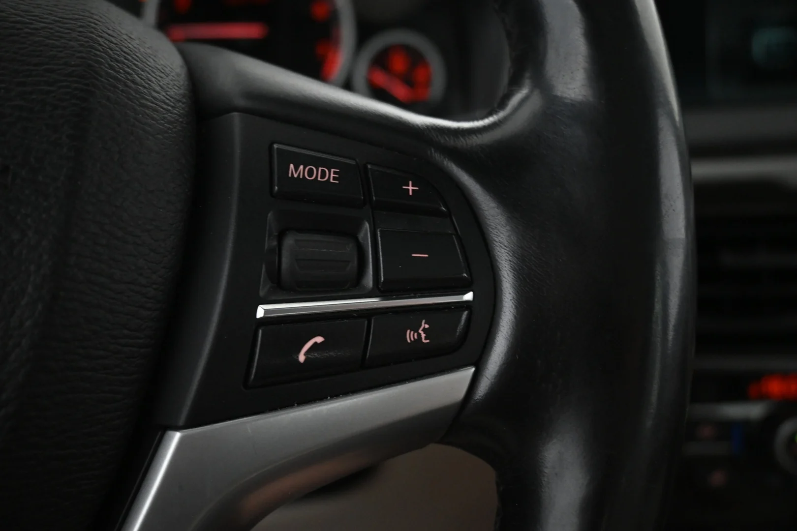 Car Image - YPvuYwIwcK2oAwe3yBqbM