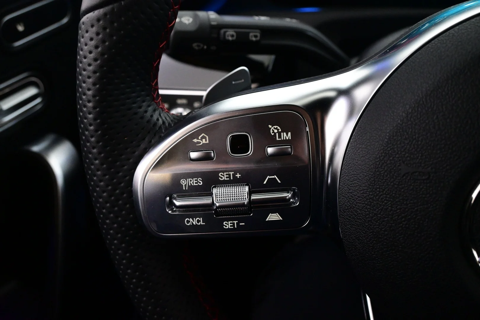 Car Image - 3e7RG8HleVXFt3MjgG4Dzu