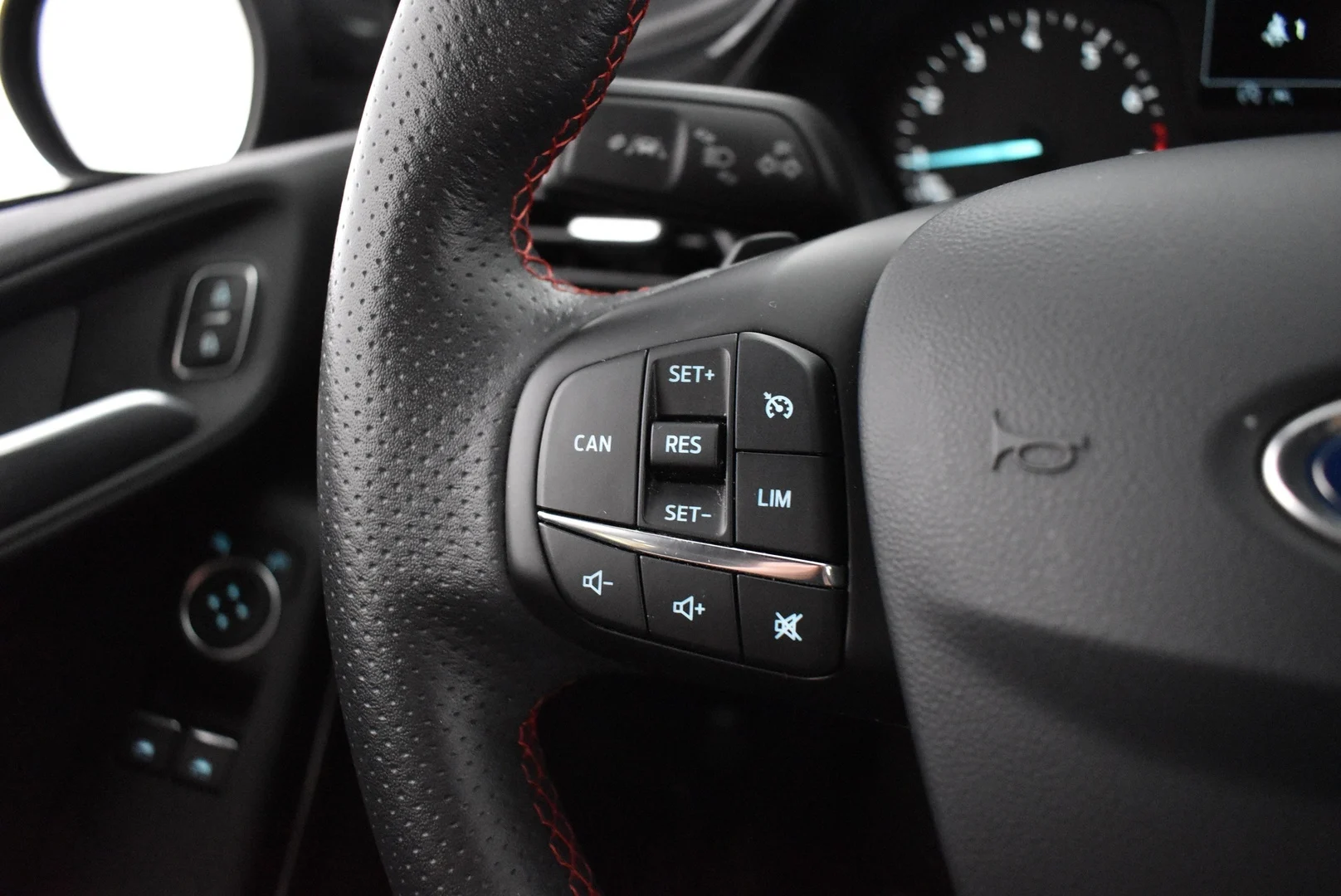 Car Image - 2HlfQZX8KvKhwKJtju3MEG