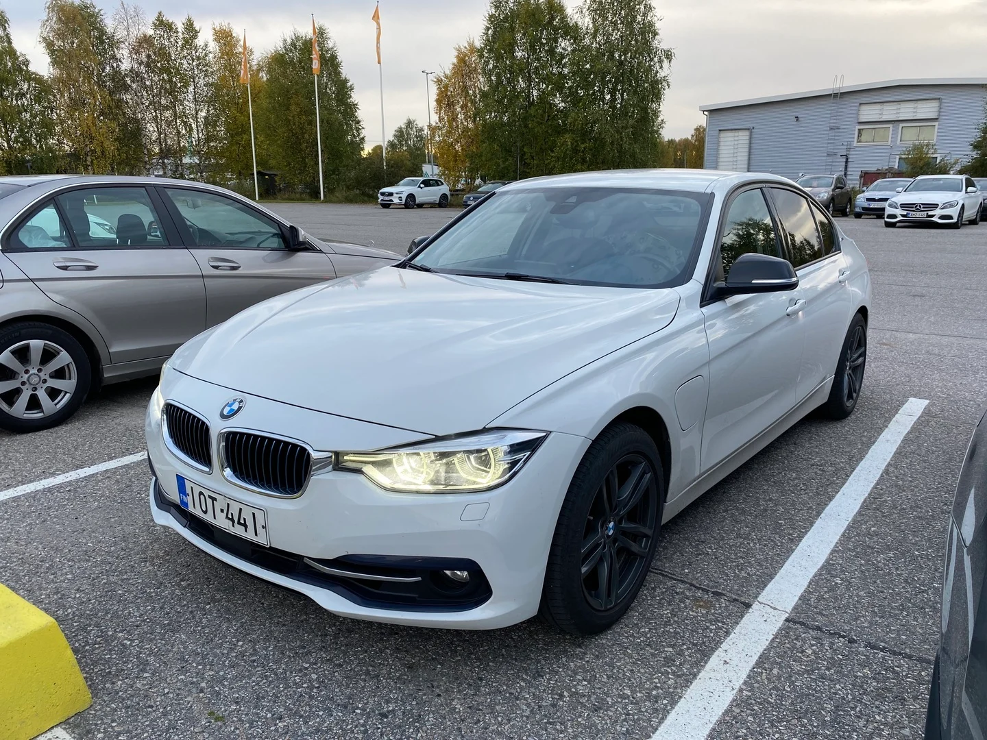 Car Image - 7t7NcjIMaZLFozk6lXUPcs
