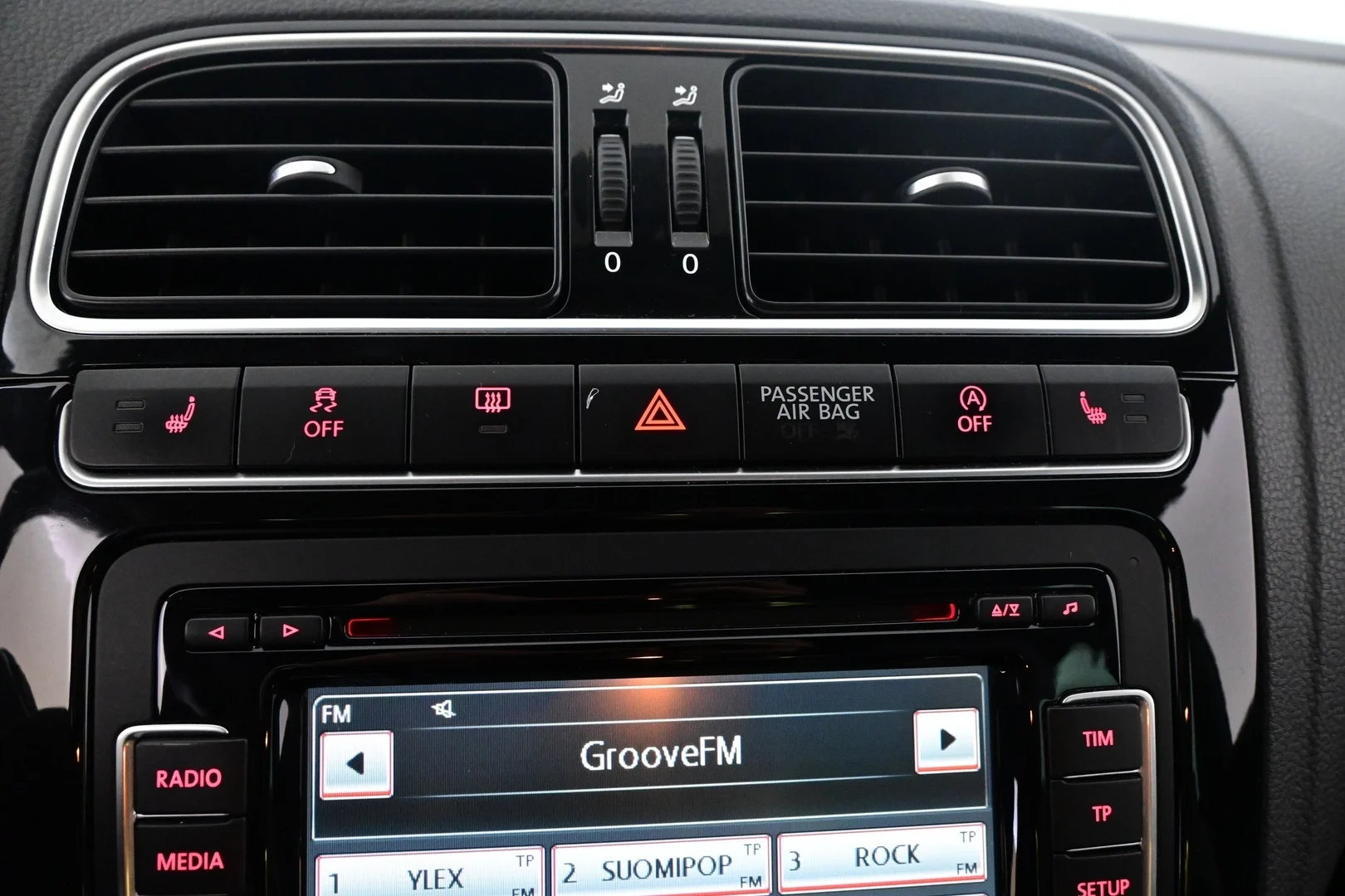 Car Image - 4aHSANAyxPEsyUGKEwj9nM