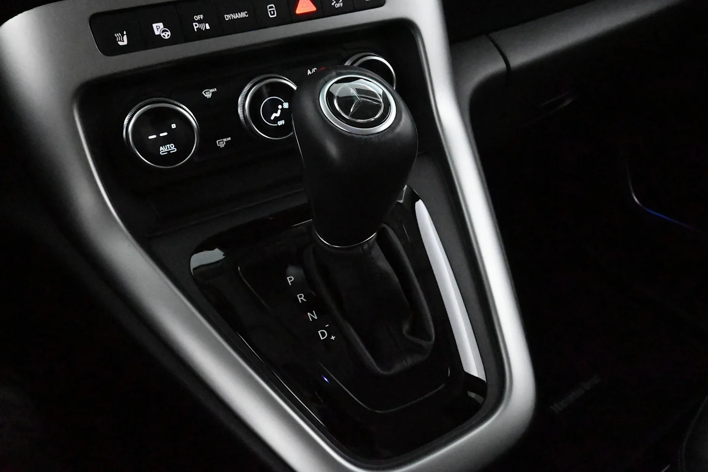 Car Image - 15eZISzVq3PFszvkshjr0V