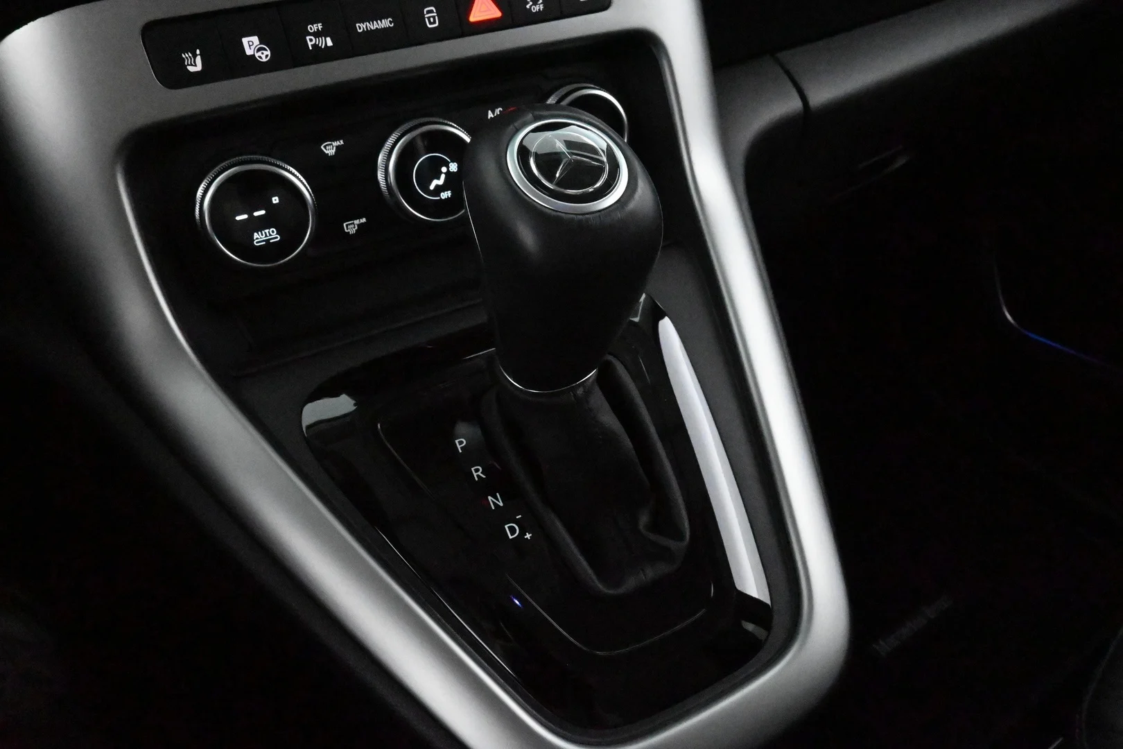 Car Image - 15eZISzVq3PFszvkshjr0V
