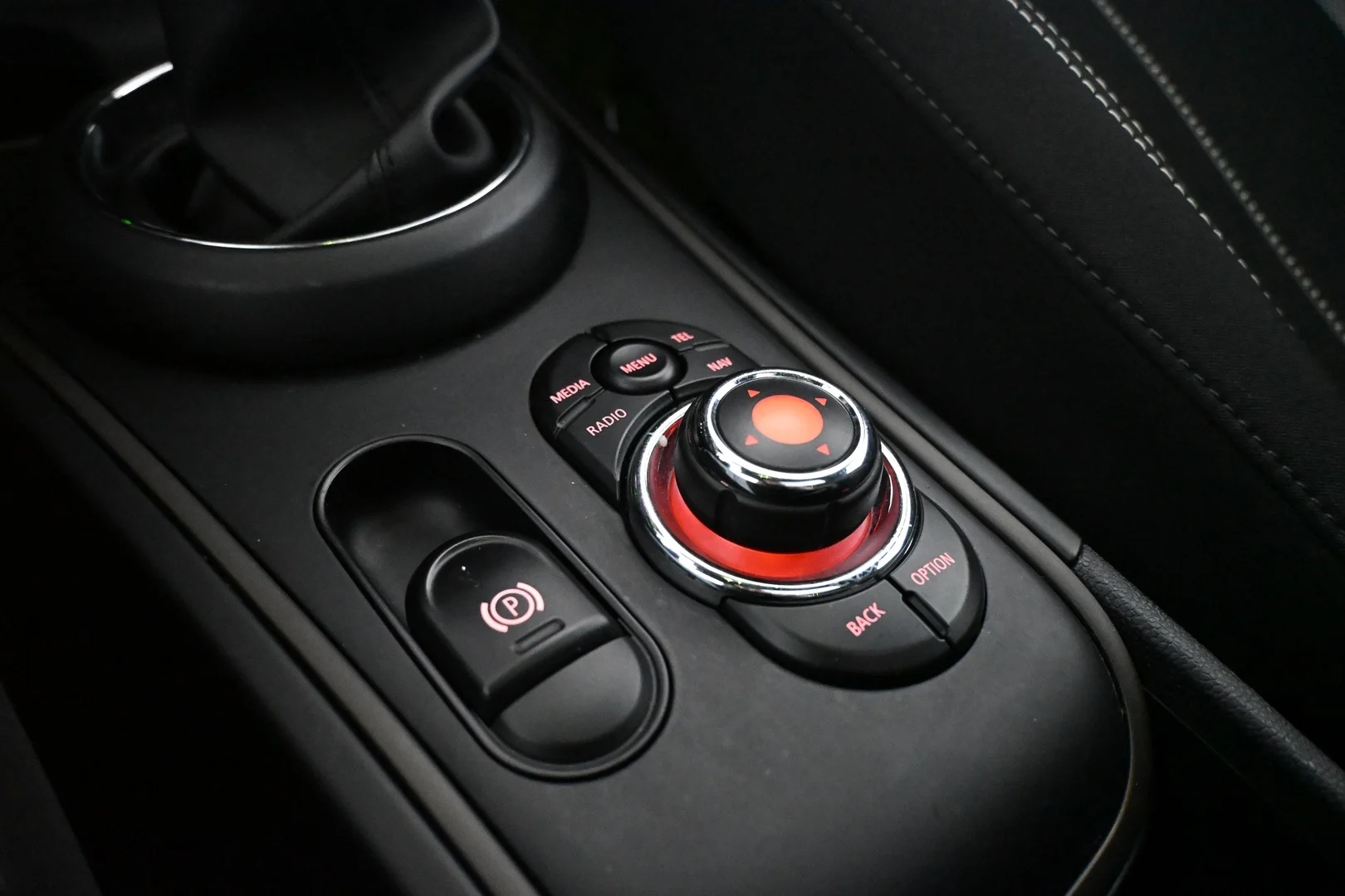 Car Image - 37l8iDb5OQ13qq2dsDBEEE