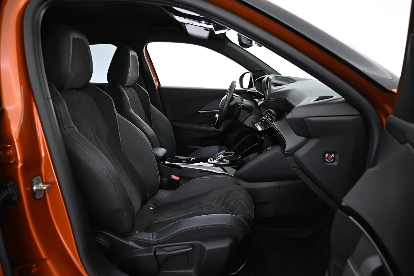 Car Image - 53q8NnG9mXhyfu56GAVWBg