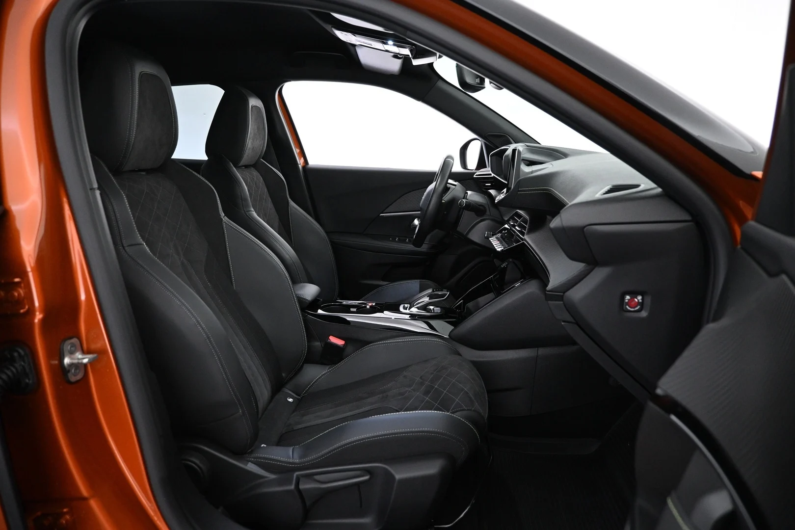 Car Image - 53q8NnG9mXhyfu56GAVWBg